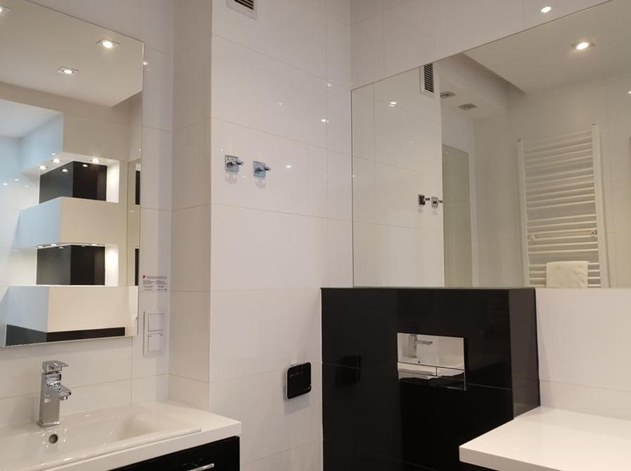 Pawia Apartments Modern Краков Экстерьер фото